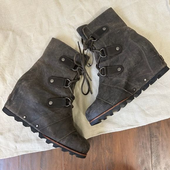 SOREL Joan of Arc Wedge Ankle Boots Booties in Brown Leather - Picture 5 of 13